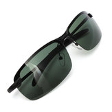 На открытом воздухе солнцезащитные очки темно-зеленого цвета с металлической оправой и поляризованными линзами